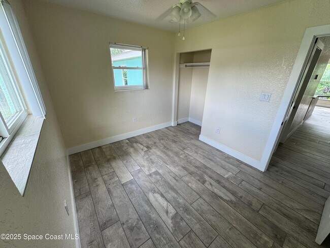 Building Photo - 2914 Stetson St