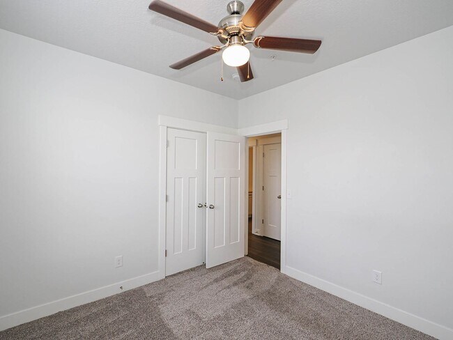 Building Photo - 3717 W 1500 N