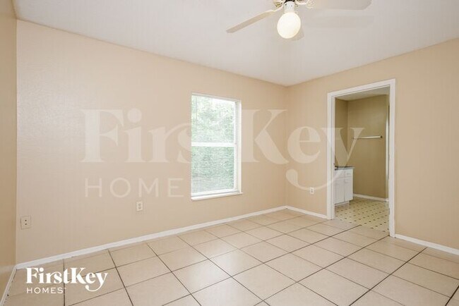 Building Photo - 356 Lake Daisy Cir