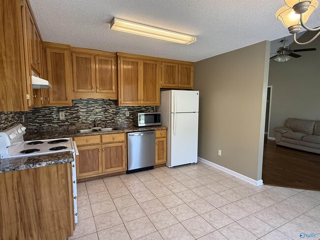 Building Photo - 12875 Marble Dr