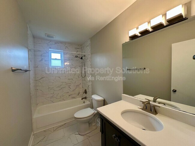 Building Photo - 119 Gaddy Dr