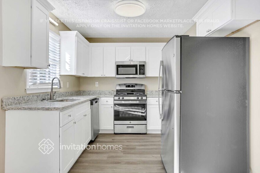 Building Photo - 2991 Brooks Dr