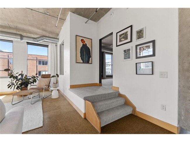 Building Photo - 918 N 3rd St