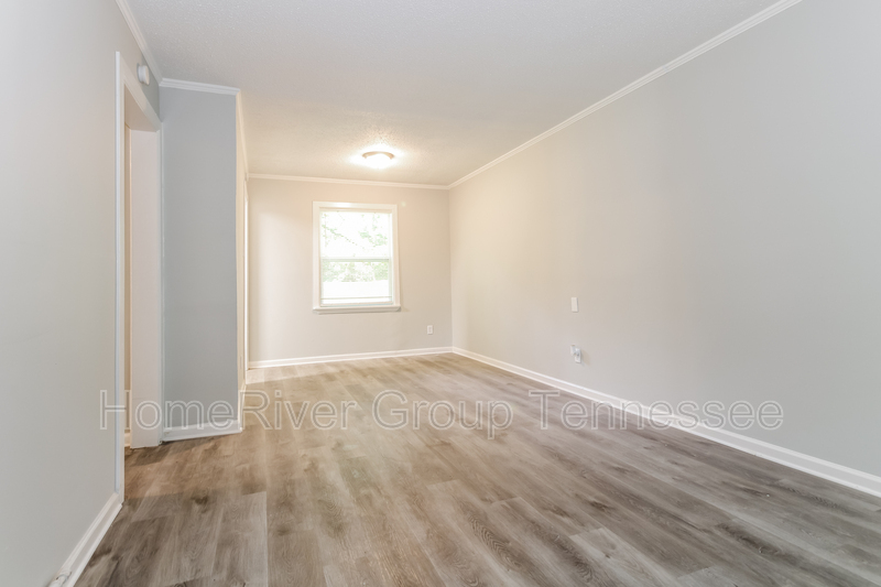Building Photo - 4113 Willowview Ave