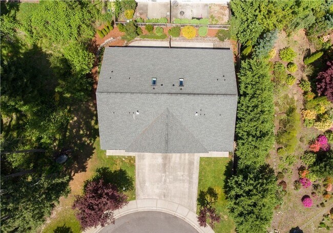 Building Photo - Barger Duplex