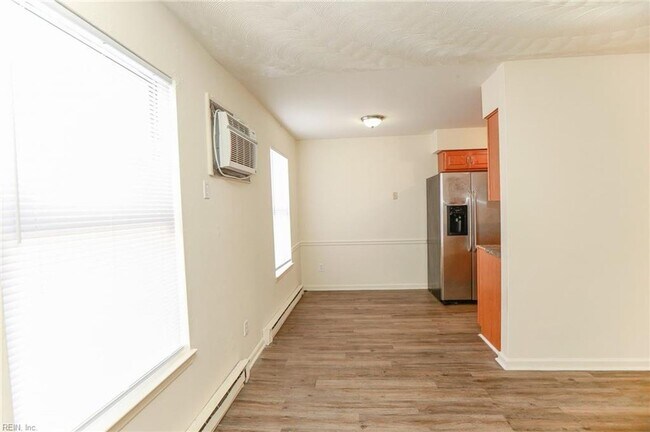 Interior Photo - 201 W 34th Street