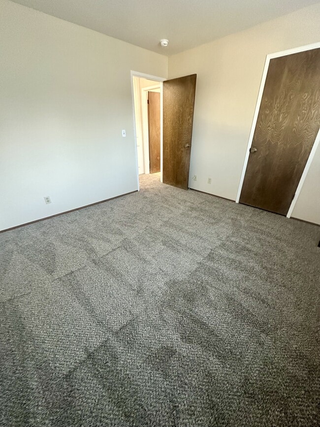 Building Photo - 3540 Northwood Dr.