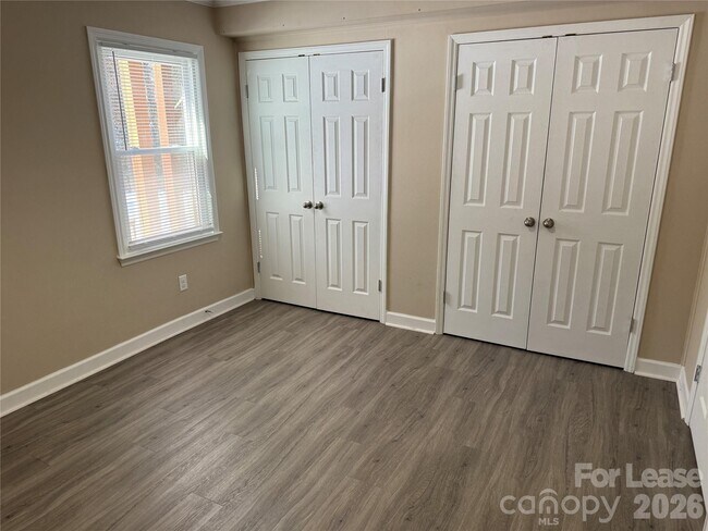 Building Photo - 799 Cherry St