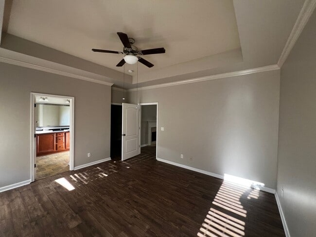 Building Photo - Fultondale/ Chapel Hill Sub-Division 4 BR / 2 Barhrooms / 2 car Garage