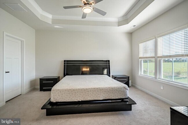 Building Photo - 74 Glory Maple Ln