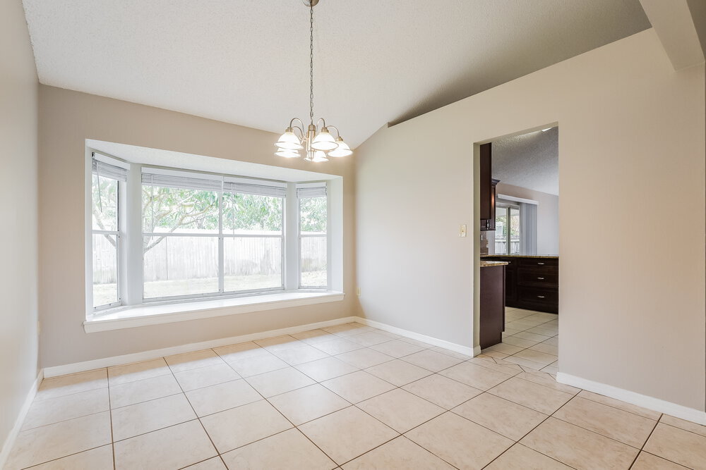 Building Photo - 1999 Excalibur Dr