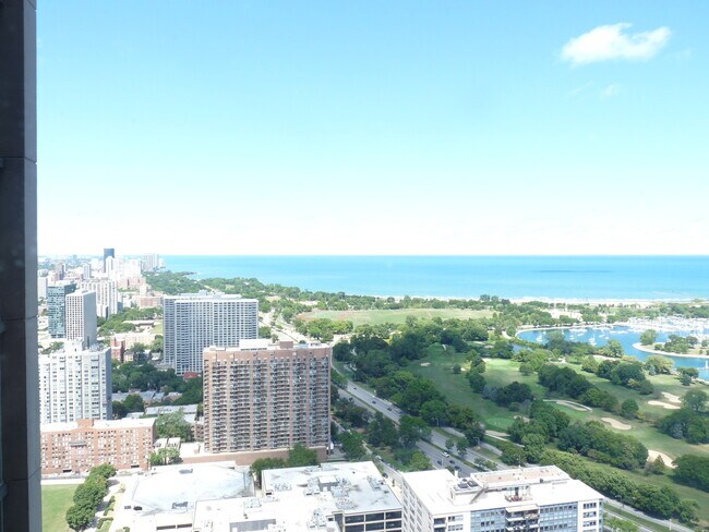 Building Photo - 655 W Irving Park Rd