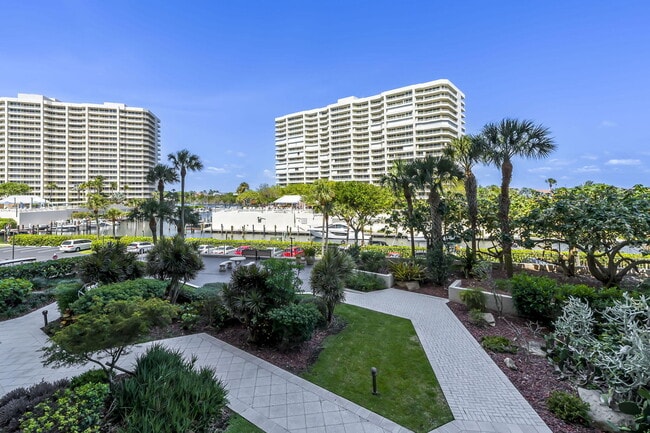 Building Photo - 4301 N Ocean Blvd