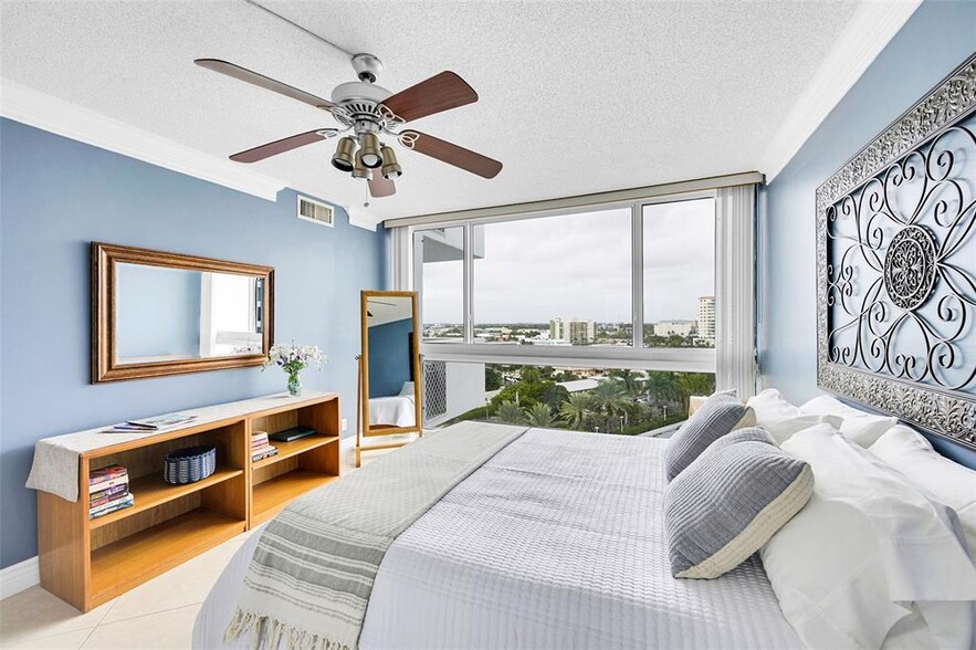 Building Photo - 2715 N Ocean Blvd