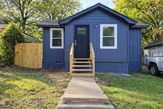 Building Photo - 2137 Lowell Ave