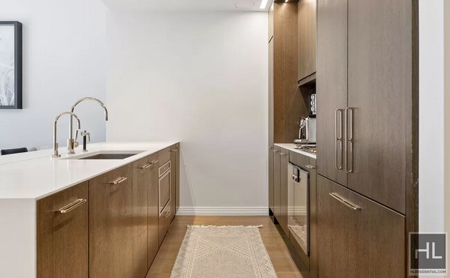 Building Photo - 301 EAST 50 STREET