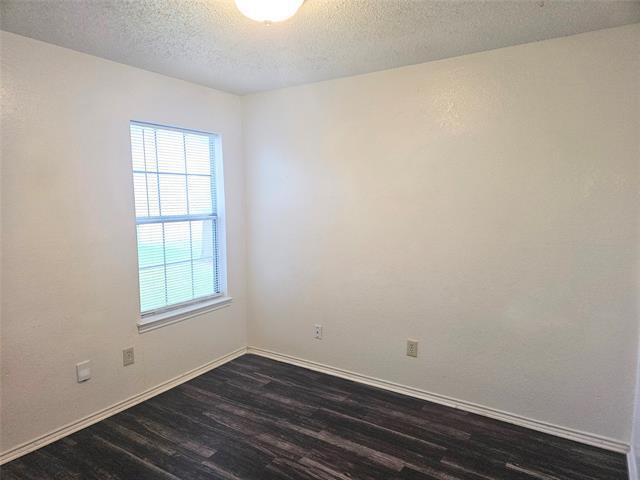 Building Photo - 7601 Creekmoor Dr