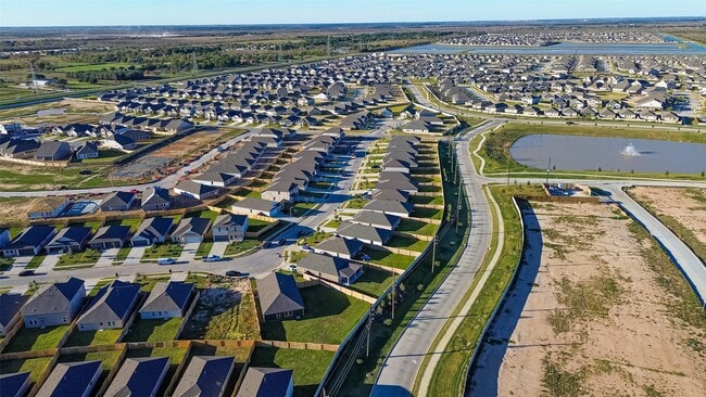 Building Photo - 26703 Willow Ln