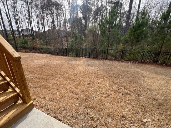 Building Photo - 1351 Gilwood Dr