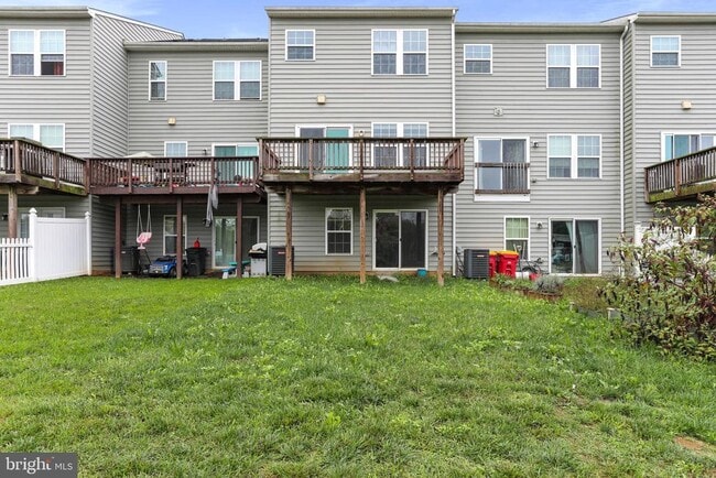 Building Photo - 85 Norwood Dr