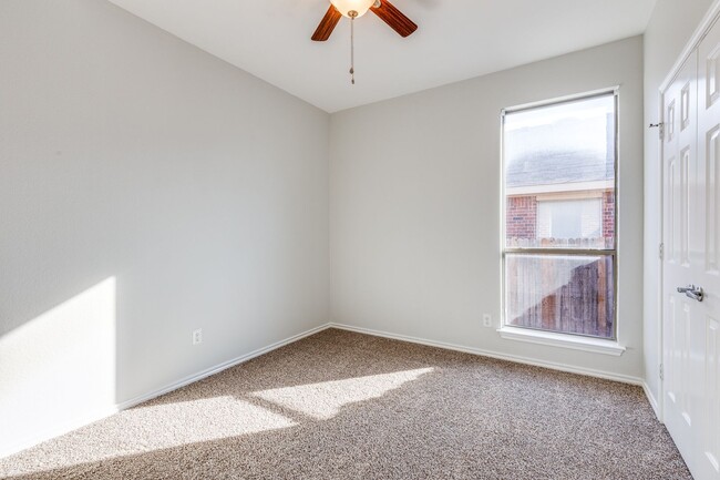 Building Photo - 10208 Los Barros Trail