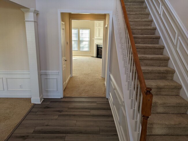 Building Photo - 10787 Edgepine Ln NW