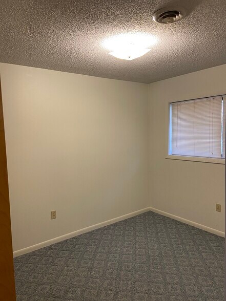 Building Photo - 356 Genesis Cir