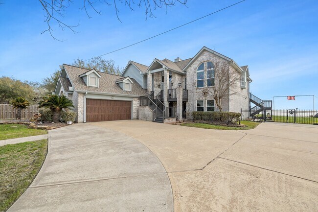 Building Photo - 12734 Tri City Beach Rd