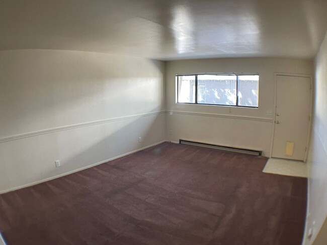 Building Photo - 924 N Leroux St