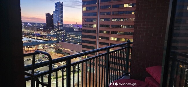 Building Photo - 414 Water St