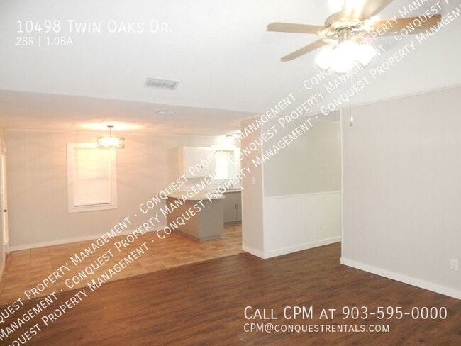 Building Photo - 10498 Twin Oaks Dr