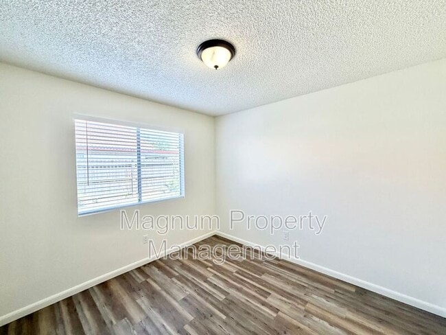 Building Photo - 24690 Rugby Ln
