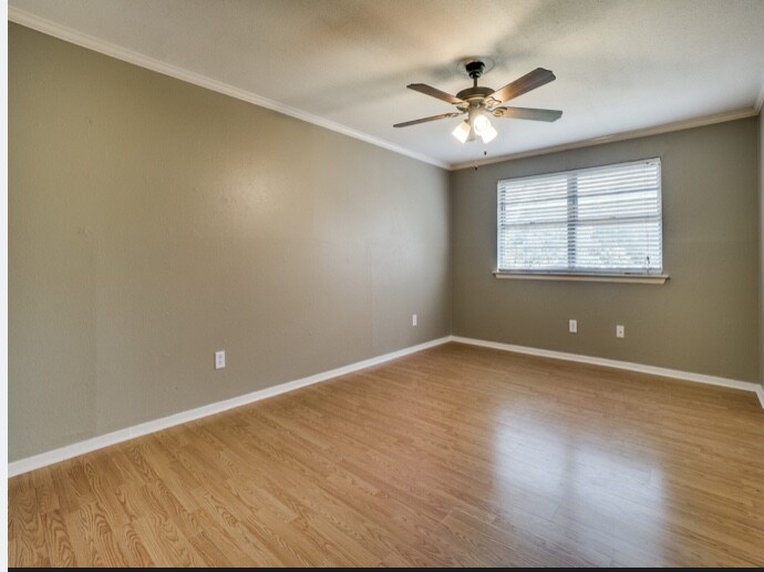 Building Photo - 11227 Drummond Dr