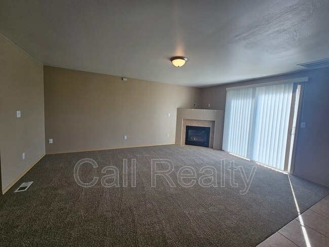 Building Photo - 7016 S Lucas St