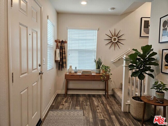 Building Photo - 7256 Cherry Ln