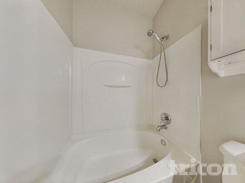 Building Photo - 2748 Cedar Ridge Ln