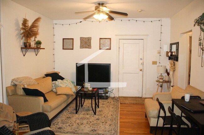 Building Photo - Great Value 4-bed, 2-bath w/ Heat/ Hot Water Included