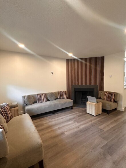 Building Photo - 9623 S 248th St