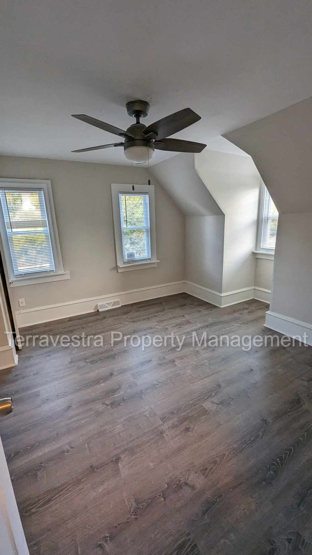 Building Photo - Single Family Upper Deerfield 3 Bed