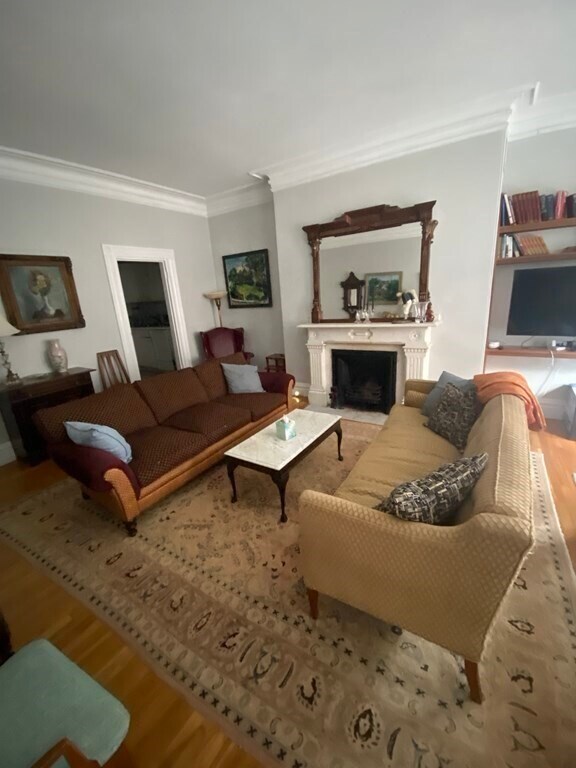 Building Photo - 143 Commonwealth Ave