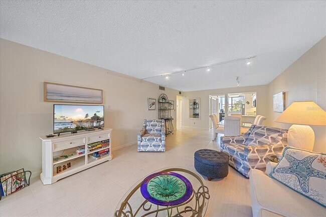 Building Photo - 618 Bayport Wy