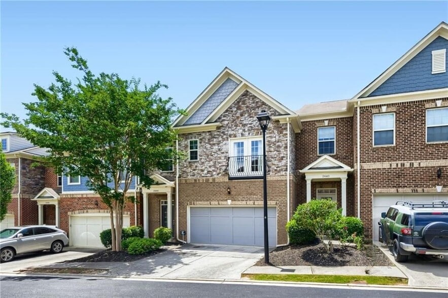 Building Photo - 2444 Norwood Dr SE