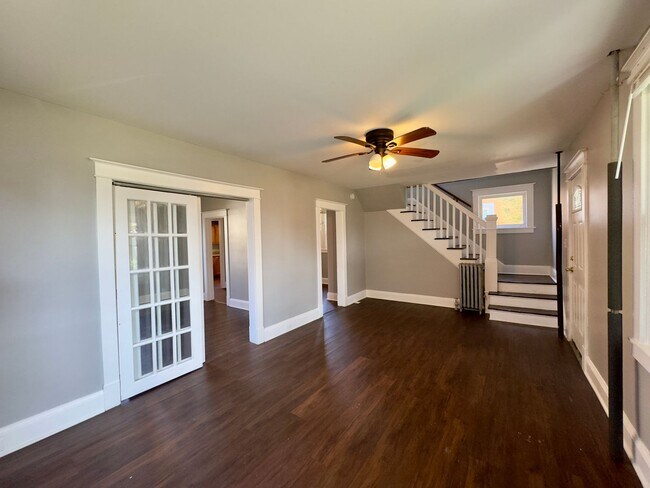 Building Photo - Charming 3 Bedroom/ 1 Bathroom Home in Dundalk, MD!