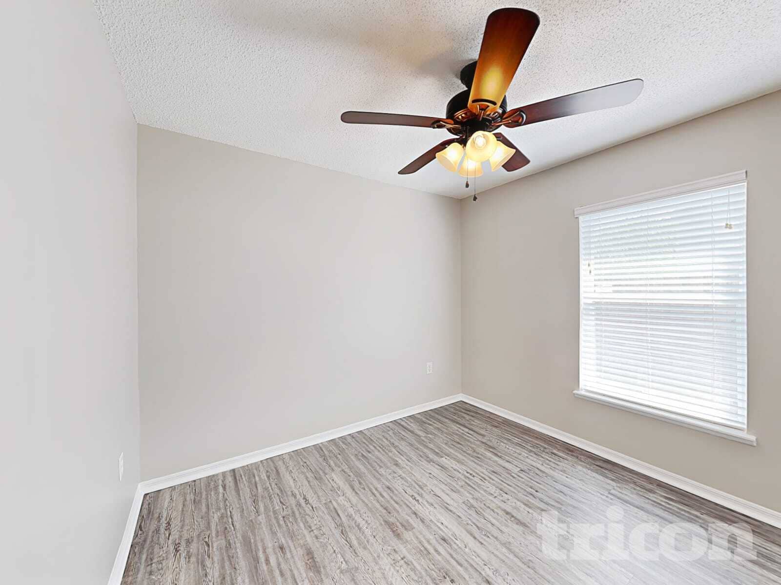 Building Photo - 353 Comfort Dr