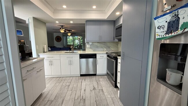 Building Photo - 12 Willowbrook Ln