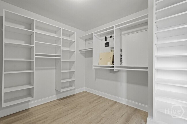 Building Photo - 243 Clearwater Cir