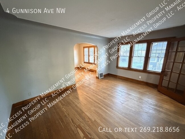 Building Photo - 4 Gunnison Ave NW