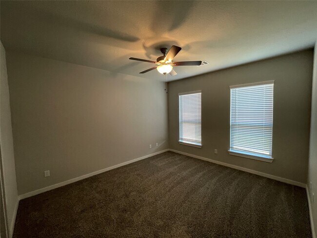 Building Photo - 25556 Starling Ln