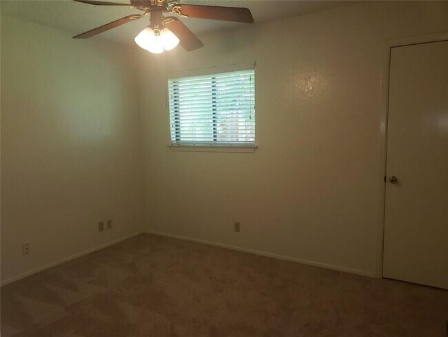 Building Photo - 13212 Rampart St