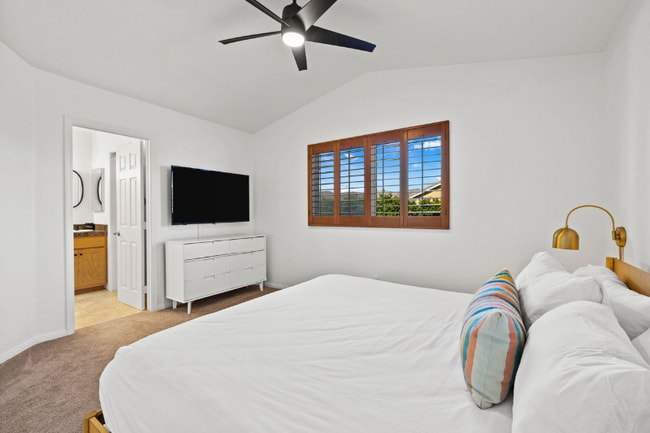 Building Photo - 47765 Tulip Pl